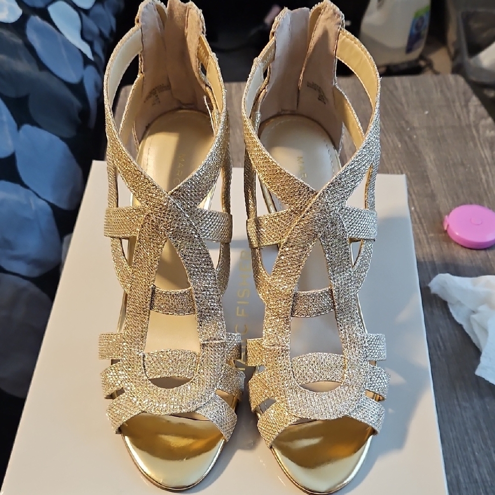 Mark Fisher -Nala3 Gold Multi Fabric Size 8.5 Elegant Gold Strappy Women's Heels